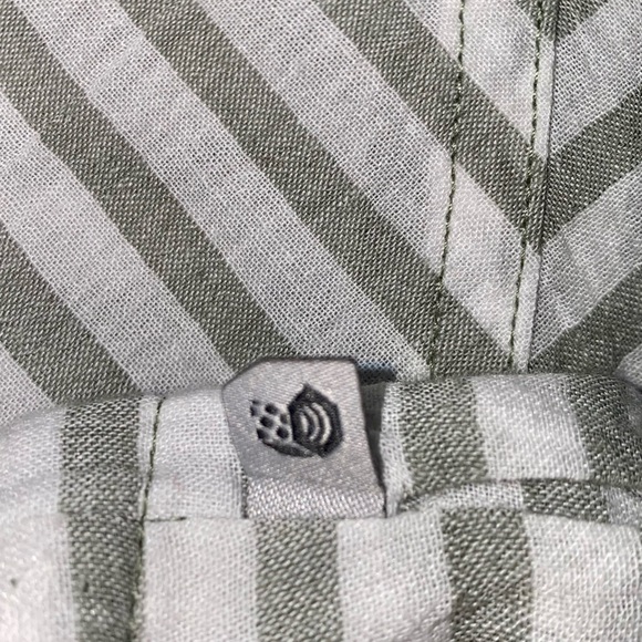 Mountain Hardwear Long sleeve V Neck Top - Picture 3 of 7